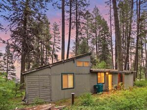 photo 1 of 24 Pats Ln, Cascade, ID 83611