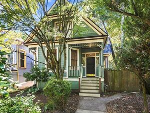 photo 1 of 26 NE Stanton St, Portland, OR 97212
