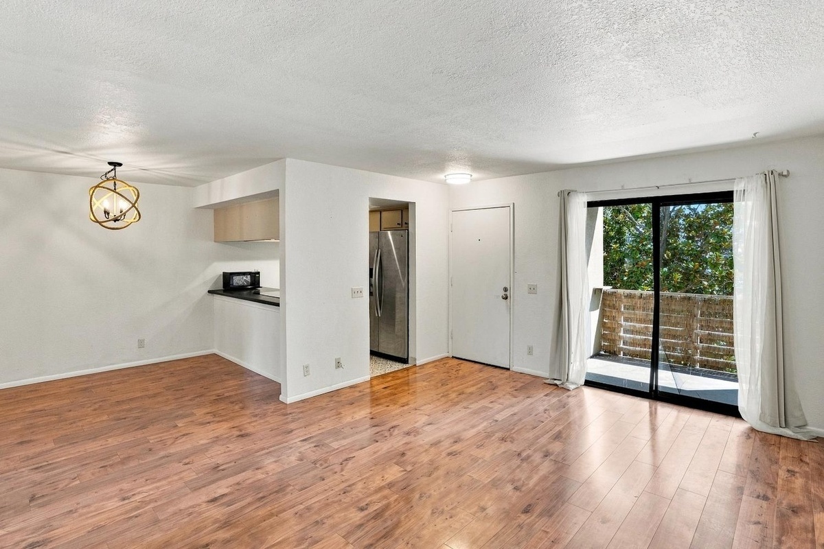 Photo #4