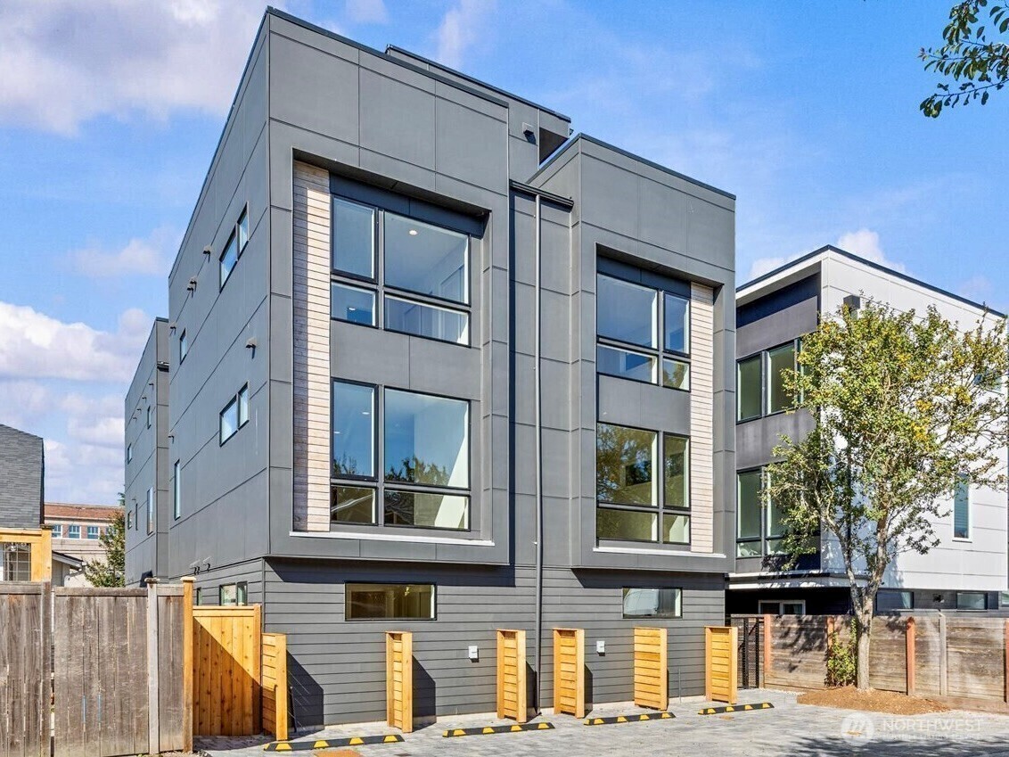 Photo #1