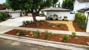 photo 1 of 5747 Agnes Ave, Valley Village, CA 91607