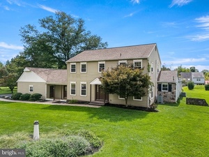 photo 1 of 113 Glenwood Dr, Washington Crossing, PA 18977