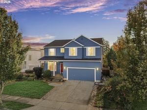 photo 1 of 2548 Edgewater Dr, Woodburn, OR 97071