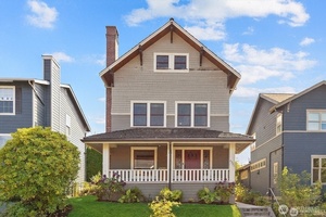 photo 1 of 2337 N 61st St, Seattle, WA 98103