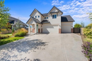 photo 1 of 6874 W Los Flores Dr, Meridian, ID 83646