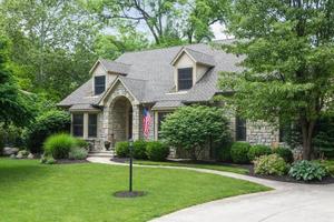 photo 1 of 4865 Rustic Bridge Rd, Columbus, OH 43214