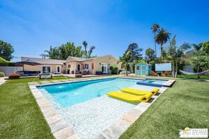 photo 1 of 13435 Erwin St, Valley Glen, CA 91401
