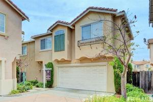 photo 1 of 205 Accolade Dr, San Leandro, CA 94577