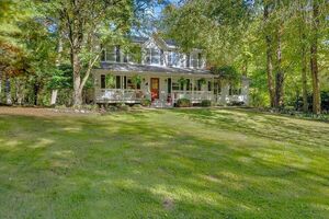 photo 1 of 11347 Tall Shadows Ct, Pinckney, MI 48169