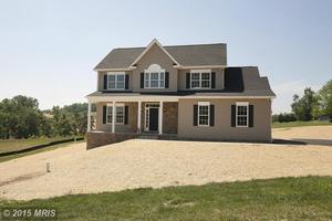 photo 1 of 1208 Canaan Dr, Westminster, MD 21157
