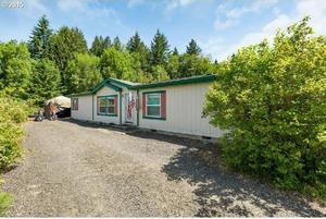 photo 1 of 1338 Cherry St, Vernonia, OR 97064
