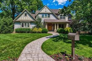 photo 1 of 808 Avon Ct, Olivette, MO 63132