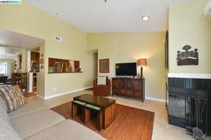 photo 1 of 510 Dursey Dr, Pinole, CA 94564