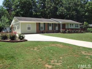 photo 1 of 408 Hudson Ct, Cary, NC 27511