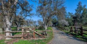 photo 1 of 35791 Hopewell Rd, Squaw Valley, CA 93675