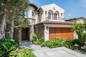 photo 1 of 3525 Walnut Ave, Manhattan Beach, CA 90266