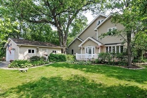 photo 1 of 21375 W Hillside Ln, Mundelein, IL 60060