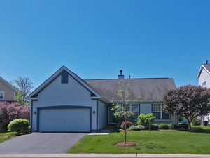 photo 1 of 741 Norwich Ct, Crystal Lake, IL 60012