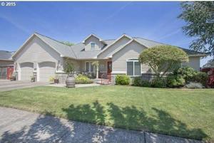 photo 1 of 2718 NW Pinot Noir Dr, McMinnville, OR 97128