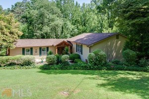 photo 1 of 6487 Samoa Way, Flowery Branch, GA 30542