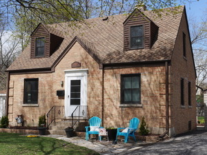 photo 1 of 1119 Manchester Rd, Wheaton, IL 60187