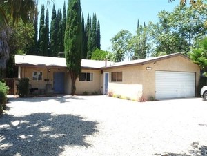 photo 1 of 7015 Nestle Ave, Reseda, CA 91335