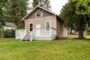 photo 1 of 208 S Weaver St, Rockford, WA 99030