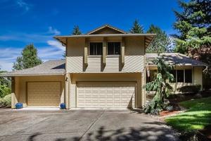 photo 1 of 7732 Blinkhorn Way, Gladstone OR 97027