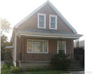 photo 1 of 40 Jackson Ave, Sloan, NY 14212
