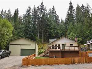 photo 1 of 11733 N Honeymoon Bay Rd, Newman Lake, WA 99025