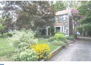 photo 1 of 1511 James Rd, Wynnewood, PA 19096