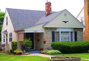photo 1 of 576 Crescent Rd, Columbus, OH 43204