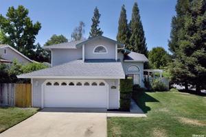 photo 1 of 5837 Illinois Ave, Orangevale, CA 95662