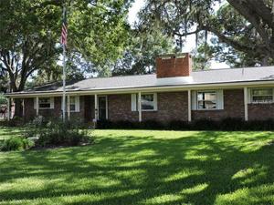 photo 1 of 2400 Granada Cir E, Saint Petersburg, FL 33712