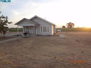 photo 1 of 8276 21 1/2 Ave, Lemoore, CA 93245