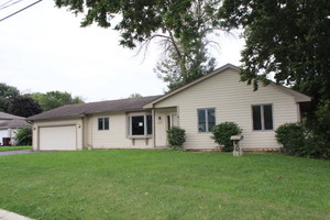 photo 1 of 26453 W INGLESIDE SHORE RD, INGLESIDE, IL 60041