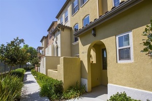 photo 1 of 1321 Claim Jumper Ln Unit 2, Chula Vista, CA 91913