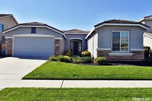 photo 1 of 2024 Branding Iron Way, Plumas Lake, CA 95961