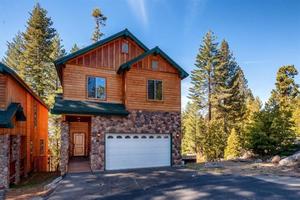 photo 1 of 40722 Village Pass Ln, Shaver Lake, CA 93664
