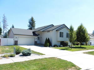 photo 1 of 1201 W Edgewood Cir, Coeur D Alene, ID 83815