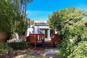 photo 1 of 1123 D St, Marysville, CA 95901