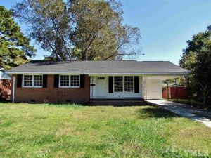 photo 1 of 604 Howell St, Selma, NC 27576