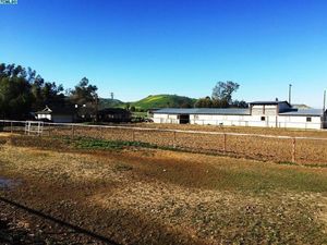 photo 1 of 32615 Avenue 176, Springville, CA 93265