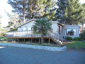 photo 1 of 3727 NE Johns Loop, Neotsu, OR 97364