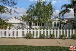 photo 1 of 4544 Camellia Ave, Studio City, CA 91602