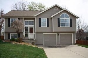photo 1 of 3309 Aztec Ct, Independence, MO 64057