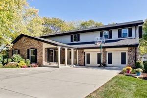 photo 1 of 461 S Arlington Heights Rd, Elk Grove Village, IL 60007