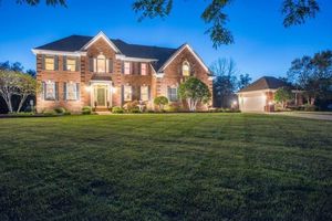 photo 1 of 1589 Fox Chase Dr, Blacklick, OH 43004