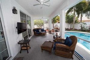photo 1 of 676 SW 168th Ter, Pembroke Pines, FL 33027