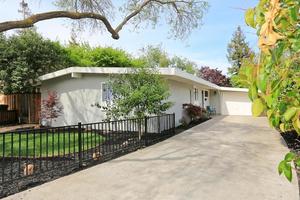 photo 1 of 284 N Rengstorff Ave, Mountain View, CA 94043